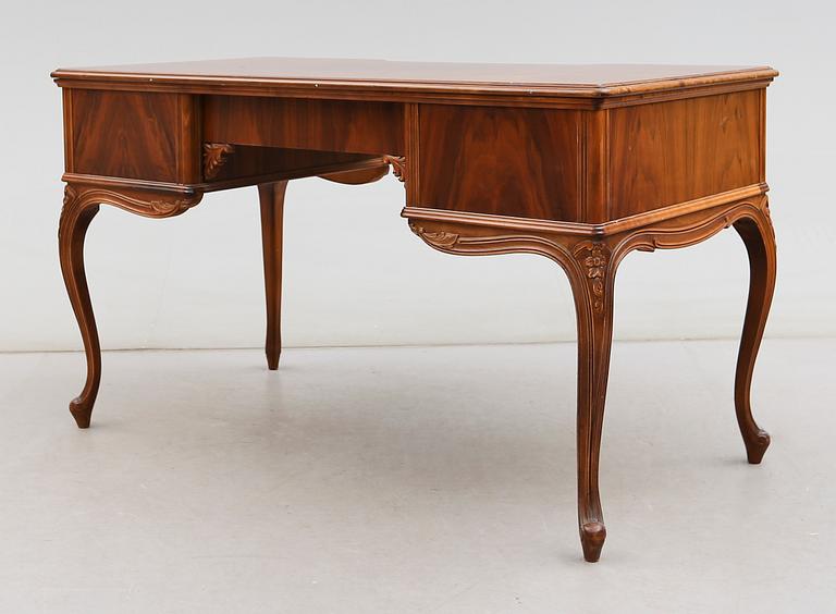 SKRIVBORD, rokokostil, 1900-talets mitt.