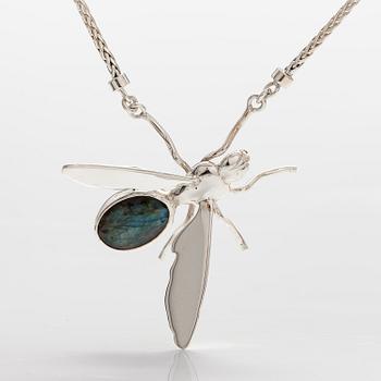 A sterling silver necklace "Bee" with labradorite. Ru Runeberg 2013.