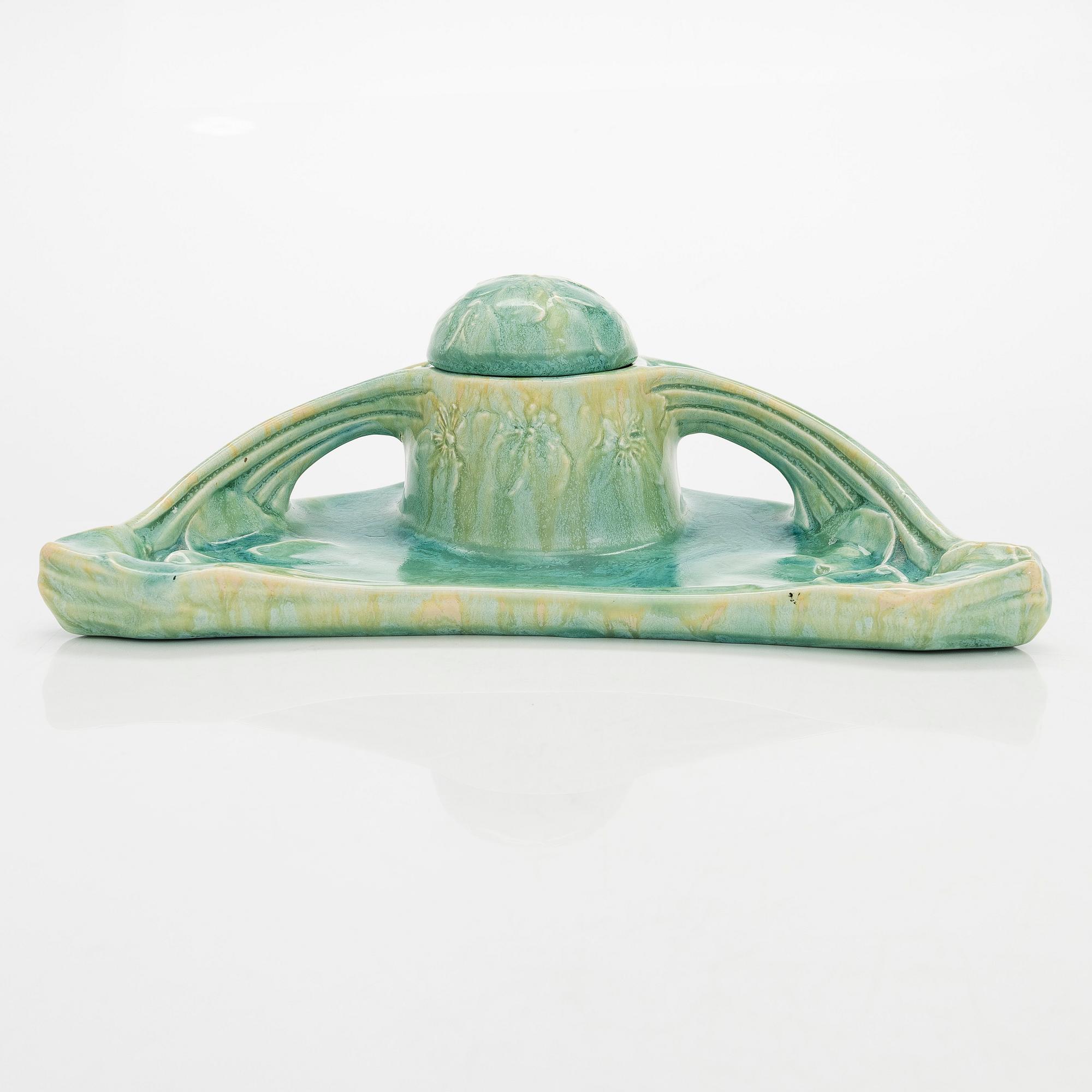 Musteteline, keramiikkaa, Rörstrand, 1900-luvun alku.