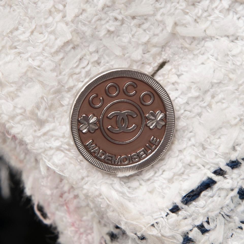 KAVAJ, Chanel.