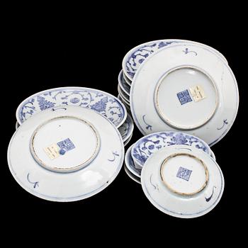 ASSIETTER, 16 st, porslin, Kina, 1800-tal.