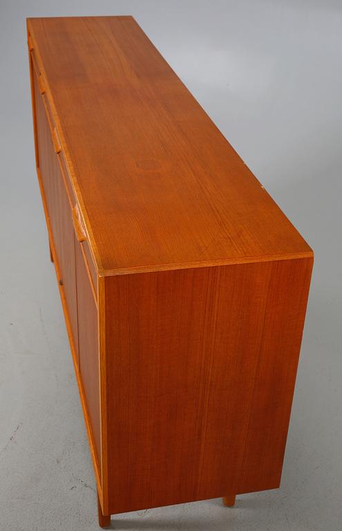 SIDEBOARD, Sverige, omkring 1900-talets mitt.