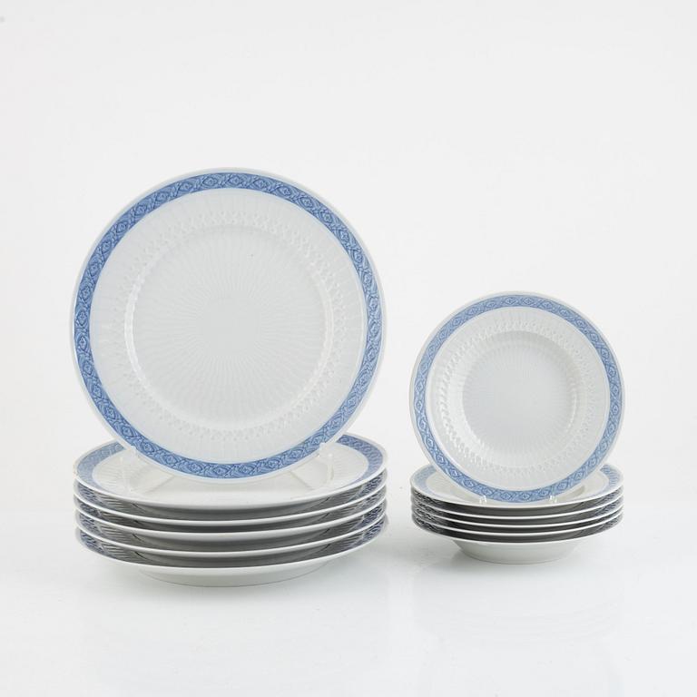 Arnold Krogh, twelve "Blå vifte" plates, Royal Copenhagen, Denmark.