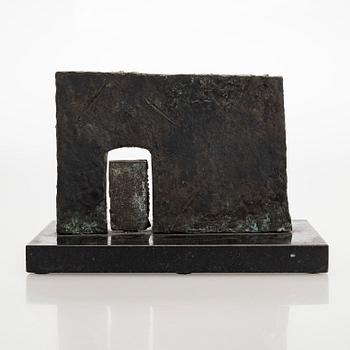 Tapio Junno, Pienoisveistos Helene Schjerfbeckin muistomerkistä "Ovi".