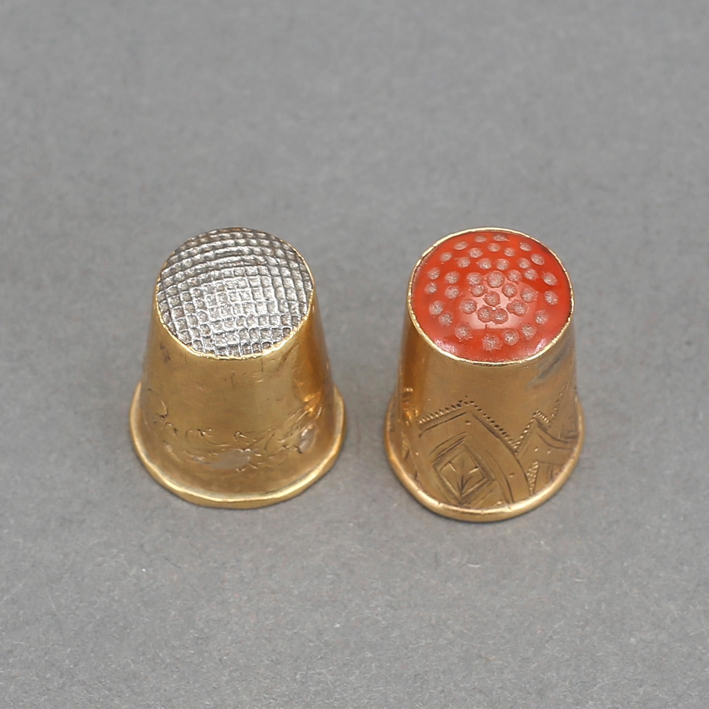 FINGERBORGAR, 2 st. 18k guld. Bl a Gustaf Dahlgren & Co, Malmö 1891. Tot ca 5,3 g.