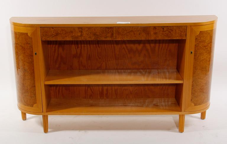 SIDEBOARD, 1940-tal.