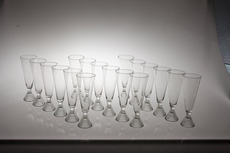 Tapio Wirkkala, SAMPPANJALASEJA, 18 KPL.