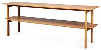684. A Josef Frank valnut table, Firma Svenskt Tenn, model 648.