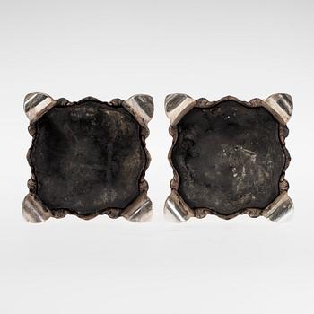 LJUSSTAKAR, ett par, svenska kontrollstämplar. 1900-talets senare hälft.