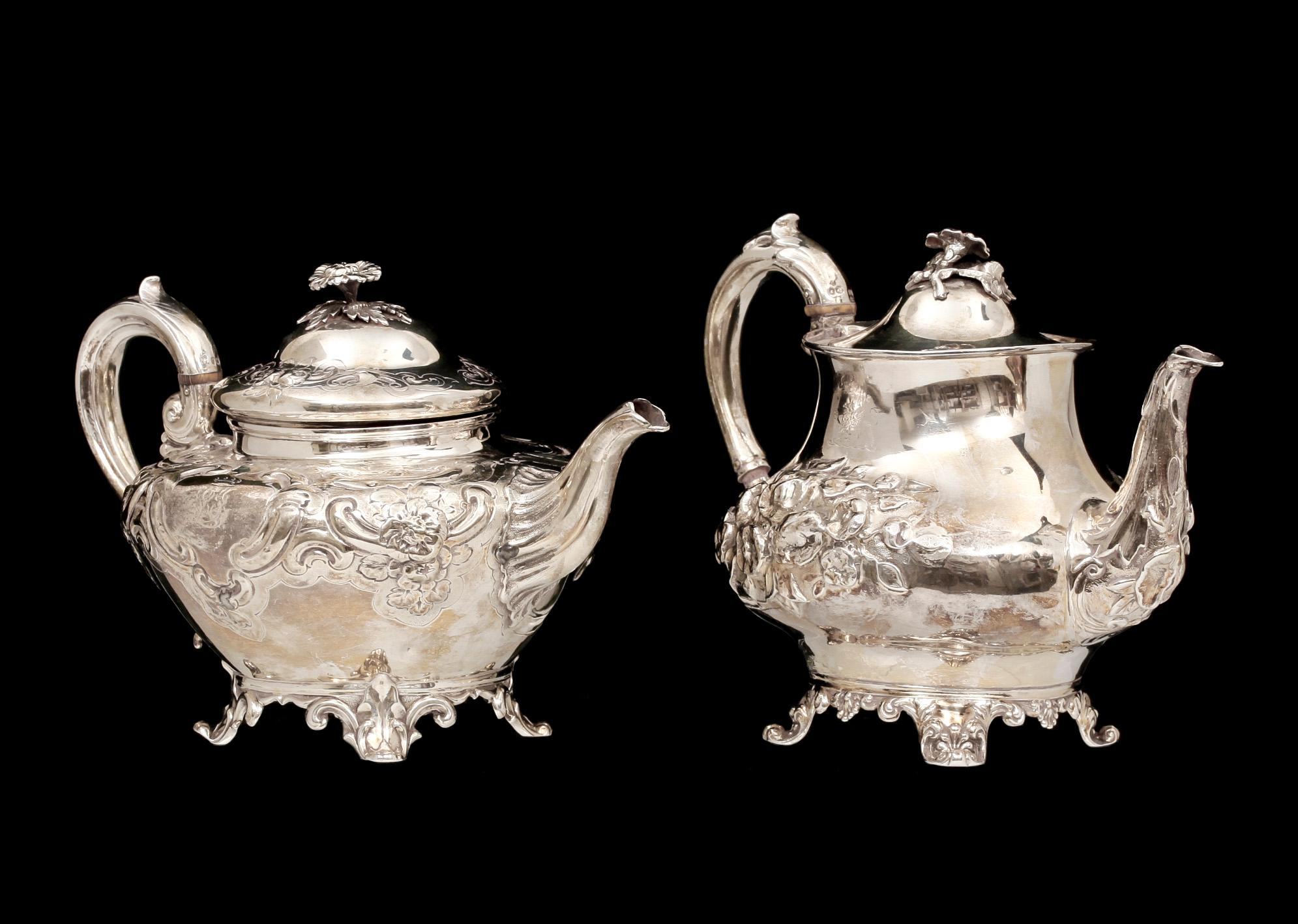 TEKANNOR, 3 st, silver, England, 1800-tal. C:a 1460 g.