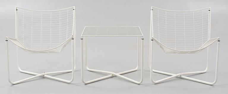 FÅTÖLJER ett par, samt BORD, "Järpen", Niels Gammelgaard, Ikea, formgivna 1983.