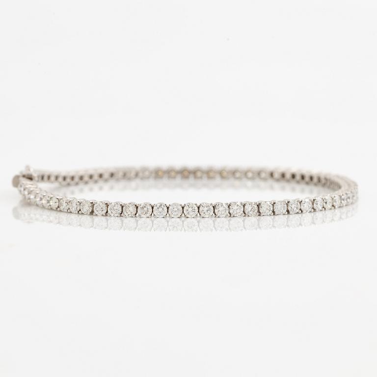 Tennisarmband 18K vitguld med briljantslipade diamanter totalt 3.82 ct.