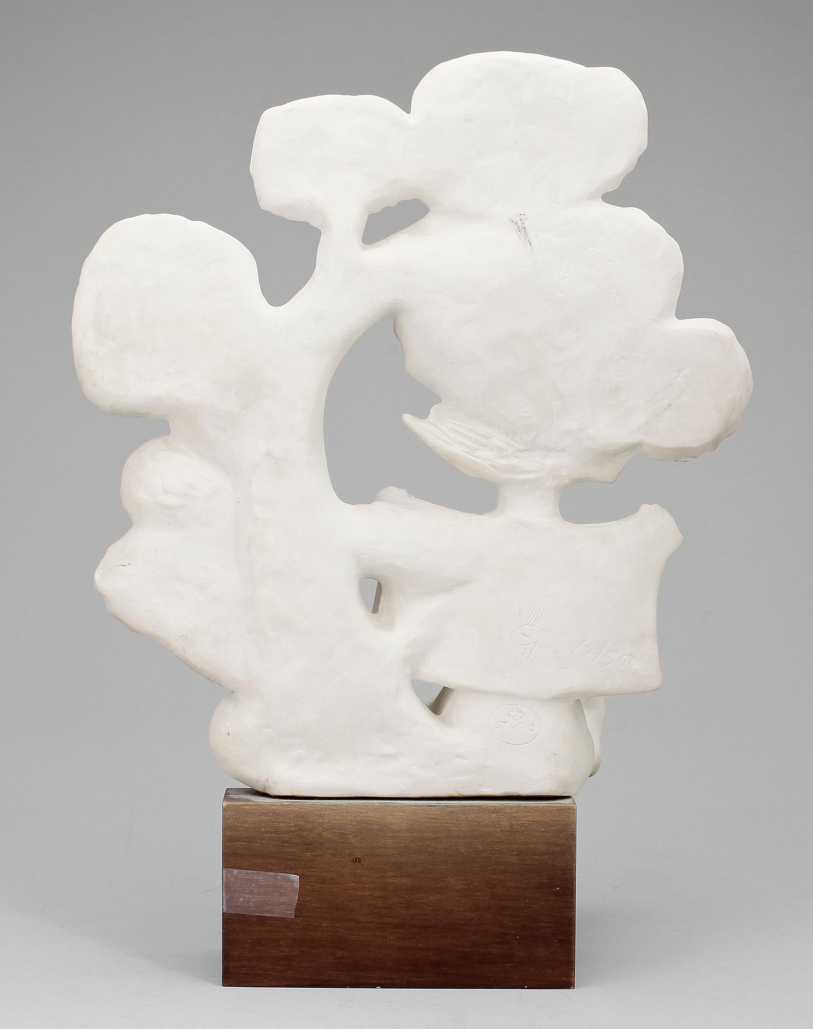 STIG LINDBERG, skulptur, parian, Gustavsberg studio, sign o numr 10/500.