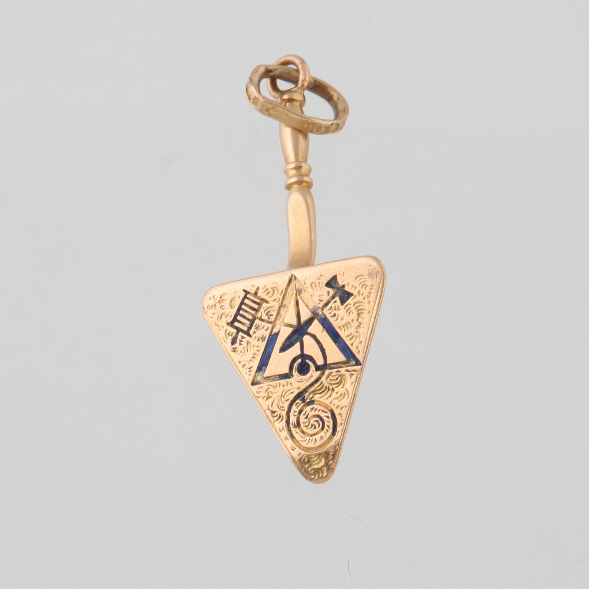 FRIMURARHÄNGE, 18K guld och emalj, troligtvis stämplad FrH & Co, 1884. Vikt 2,3 gram.