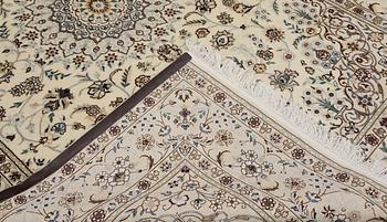 Carpet, Nain part silk, 305 x 204 cm.