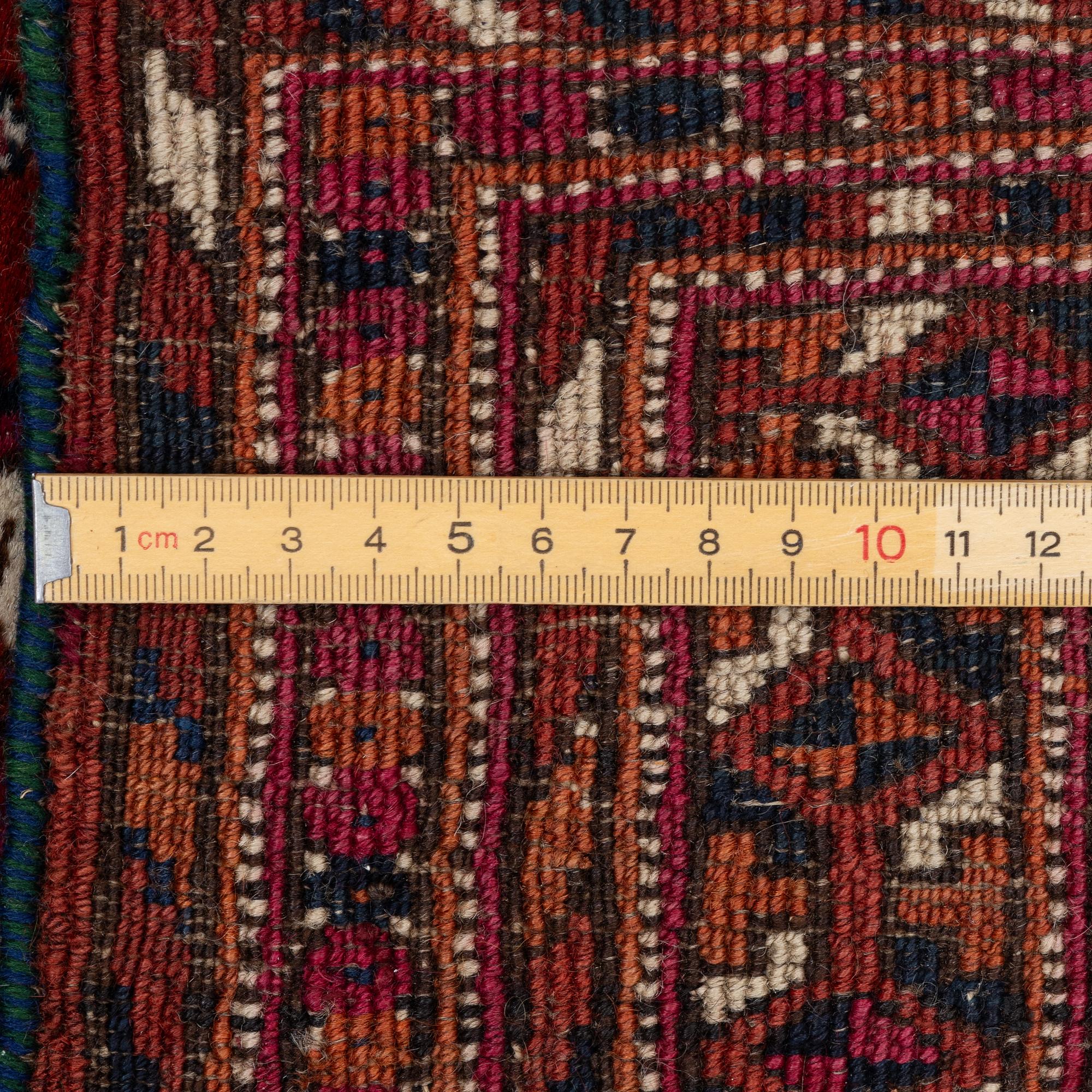 Tekke rug, approx. 127 x 102 cm.