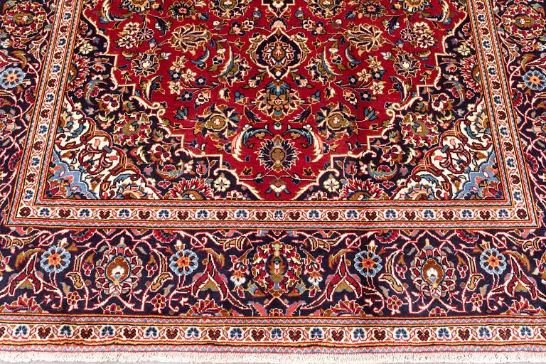 Matta, Keshan, ca 304 x 193 cm.