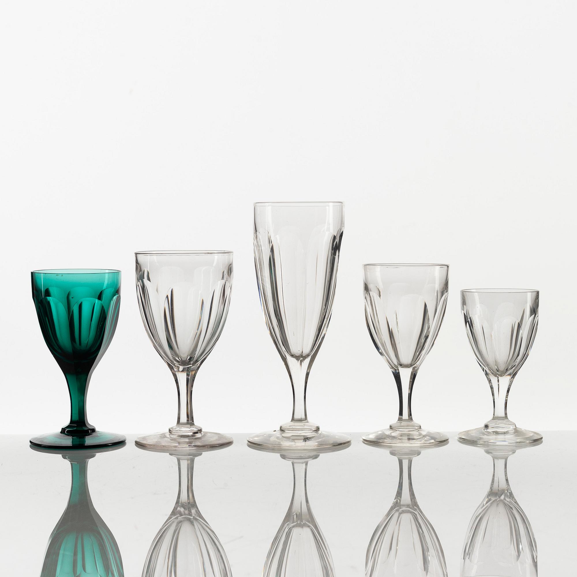 A Baccarat glass service, 147 pieces. France, early 20th Century.