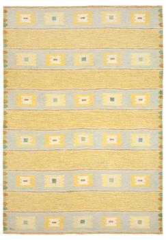 958. CARPET. Flat weave (Rölakan). 241 x 167,5 cm. Signed SN.