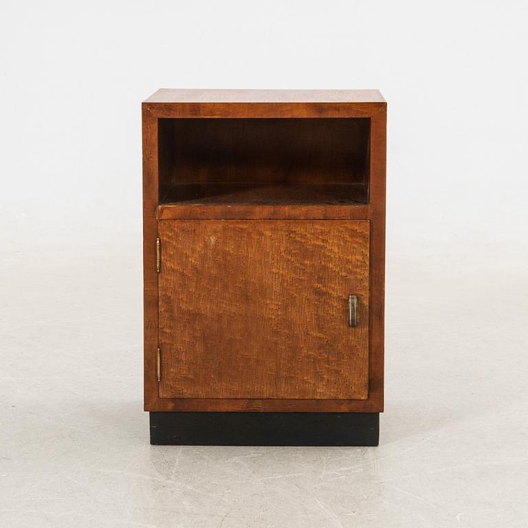 Sängbord, 1900-talets första hälft.