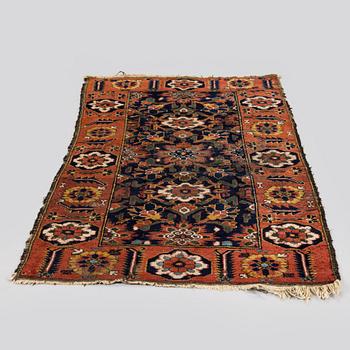 Matta, antik  möjligen kurdisk, Västra Persien, ca 172 x 99 cm.