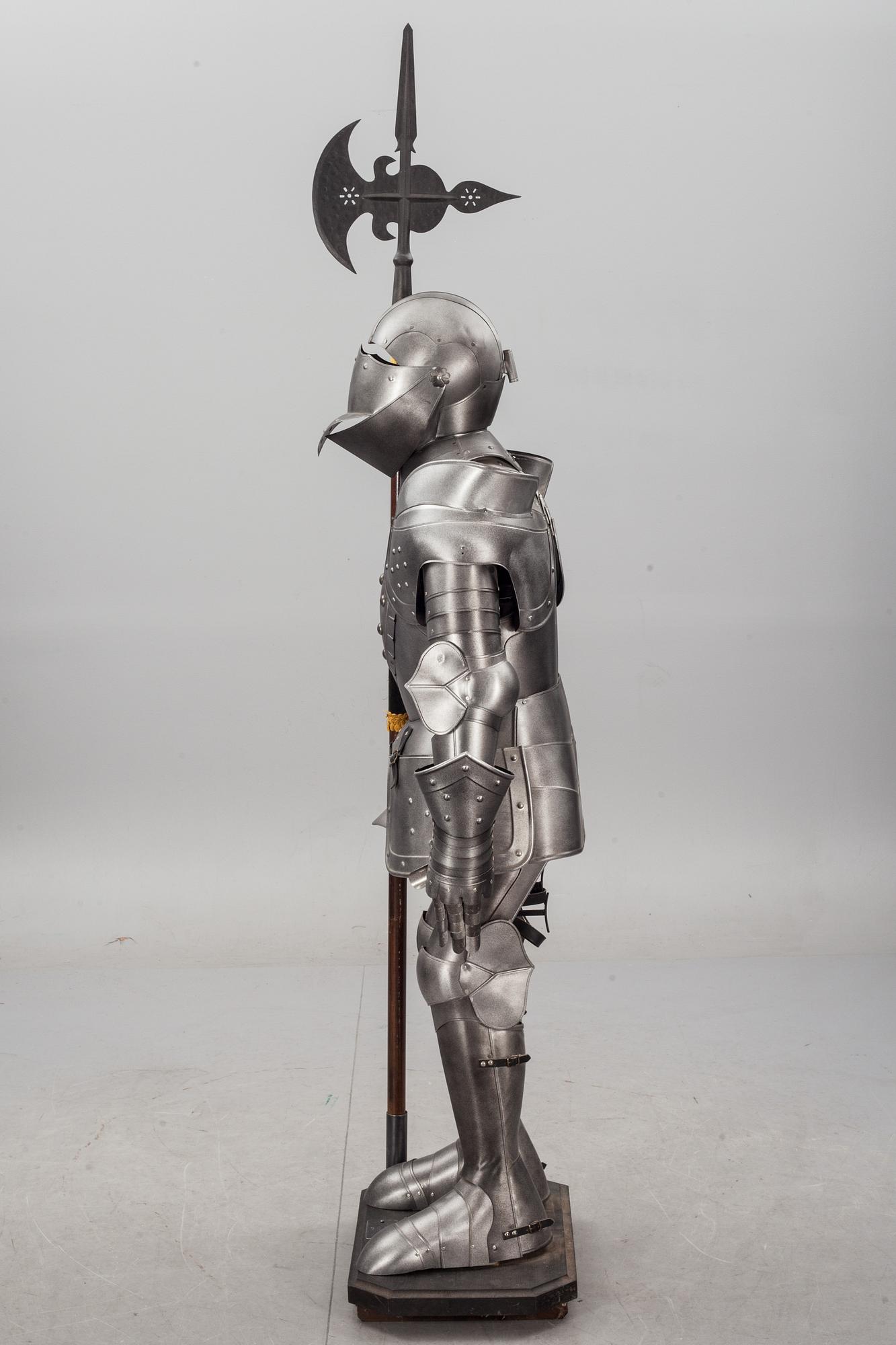 RUSTNING, efter äldre modell. Italien, sent 1900-tal.