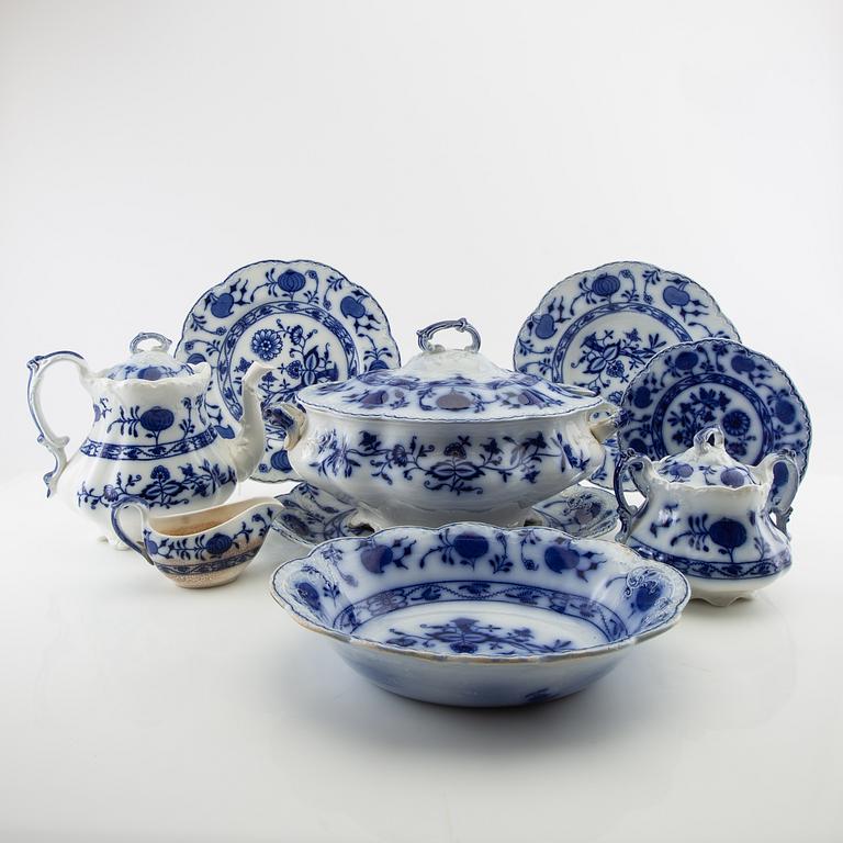 Service 46 pcs "Holland" Johnson Bros England circa 1900 stoneware.