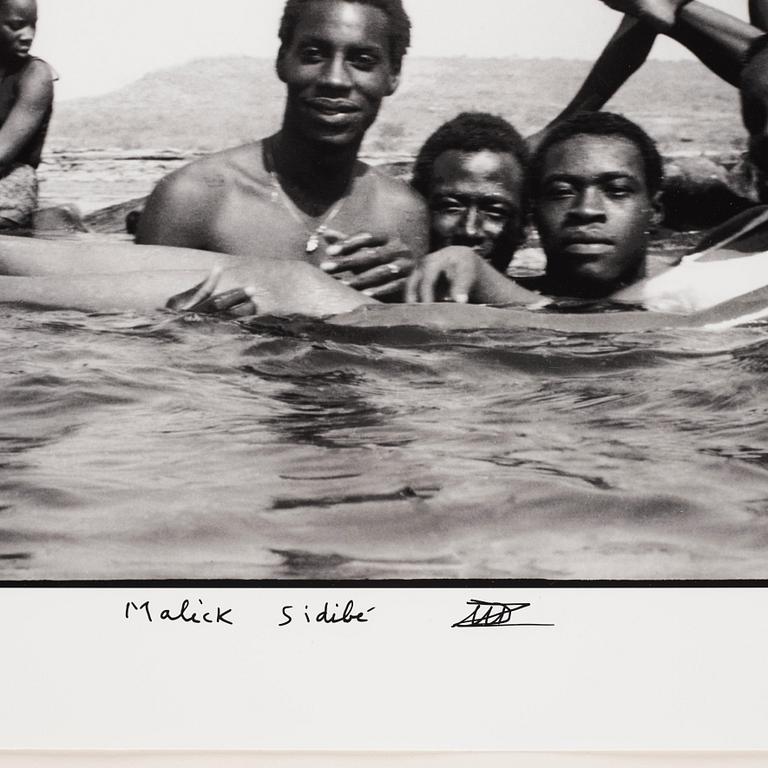 Malick Sidibé, "À la Plage", 1974.