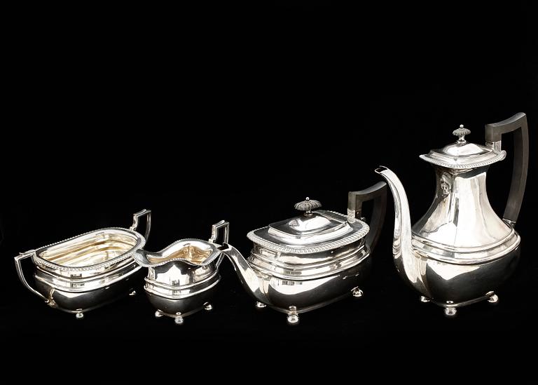 TÈ OCH KAFFESERVIS, 4 delar, nysilver, Daniel&Arter, England, 1900-talets första hälft.