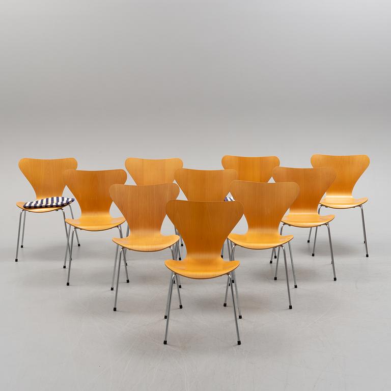 Ten 'Sjuan' chairs by Arne Jacobson for Fritz Hansen, Denmark, later part of the 20th century.