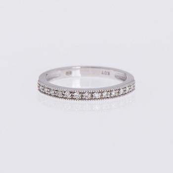 RING, briljantslipade diamanter, 14K vitguld. Suomen korutuote.