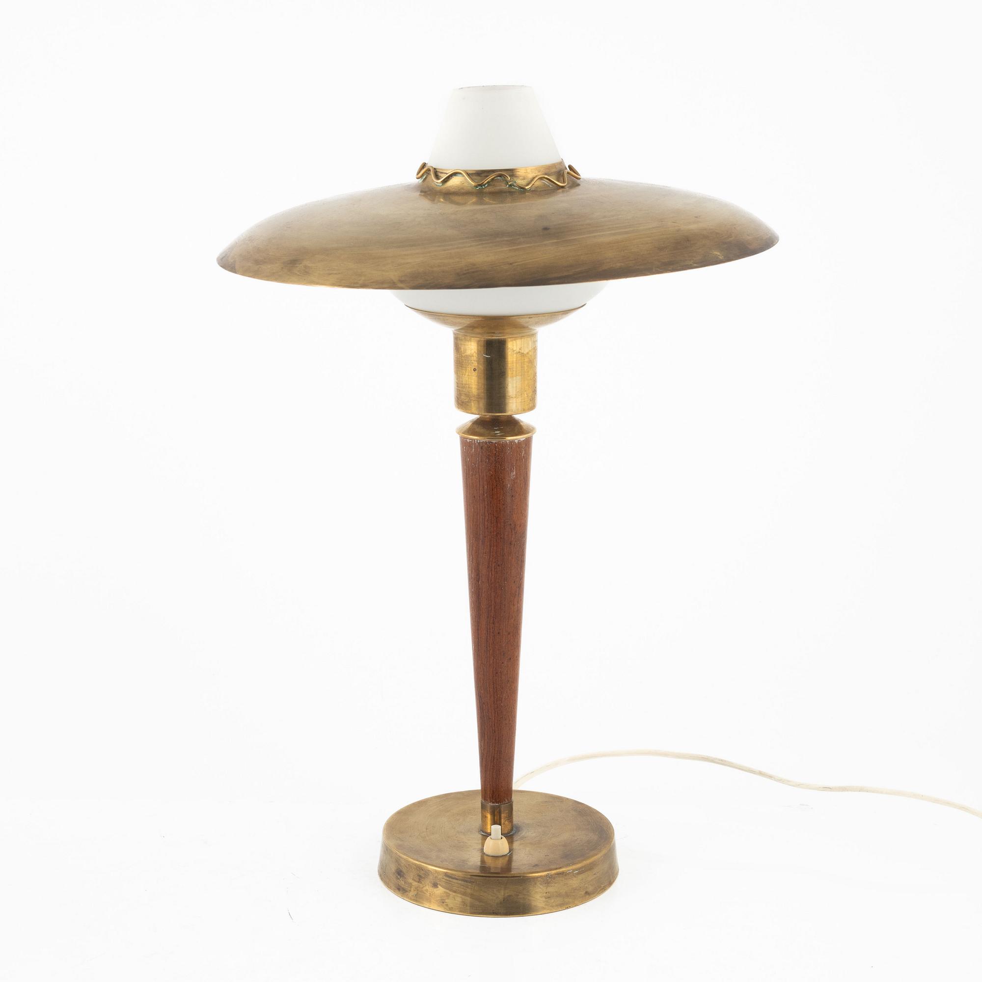 Hans-Agne Jakobsson, bordslampa, modell "2932", Karlskrona Lampfabrik, 1950-tal.