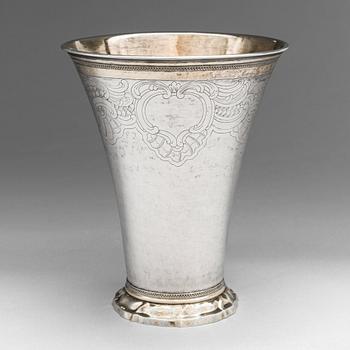 Kilian Kelson, Bröllopsbägare, silver, delvis förgylld, Stockholm 1764.