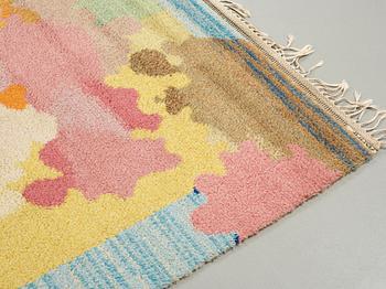 Kaisa Melanton, A CARPET. "Skärgårdsmattan". Knotted pile. 327,5 x 263 cm. Signed AB MMF KM.