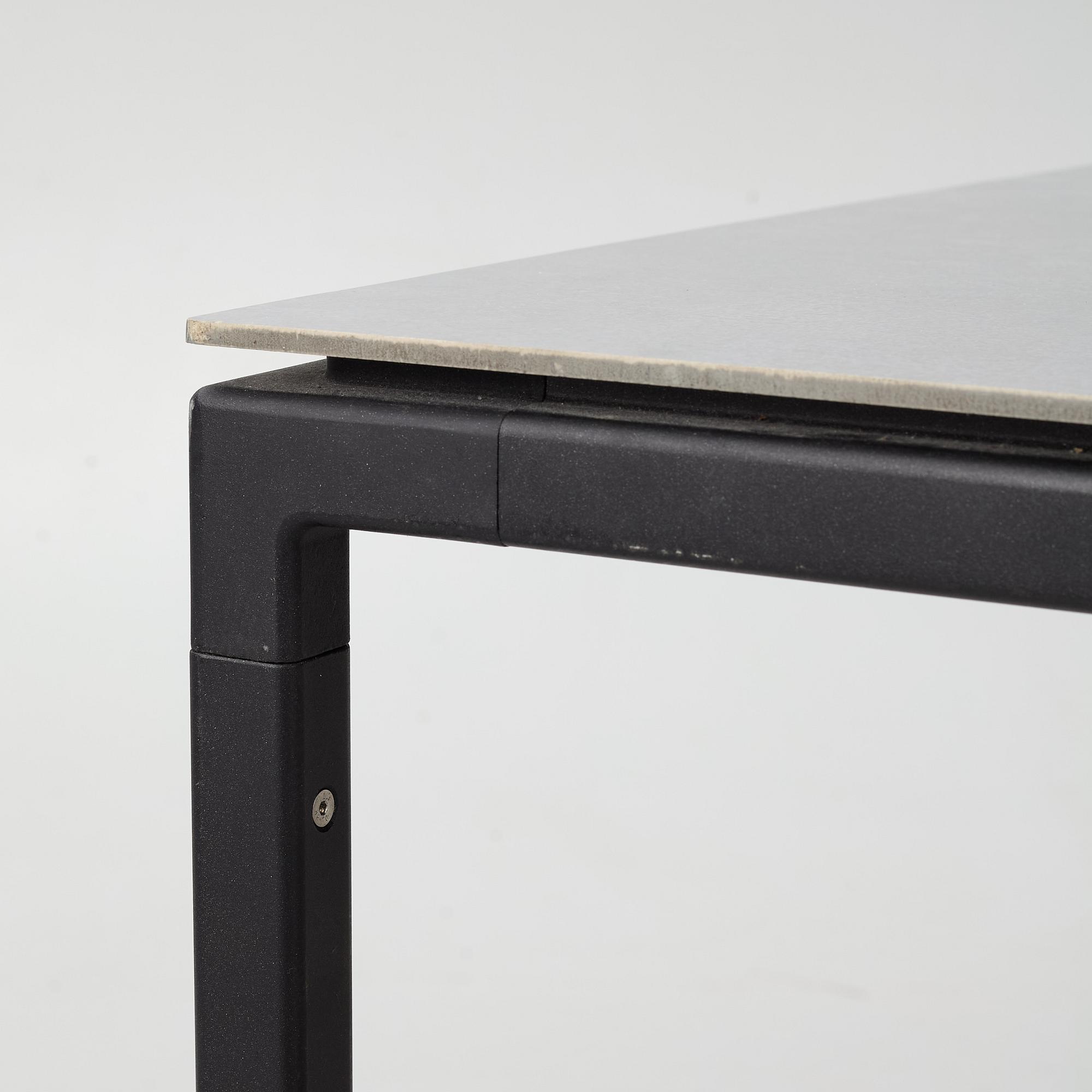 Matbord, Vipp, samtida.