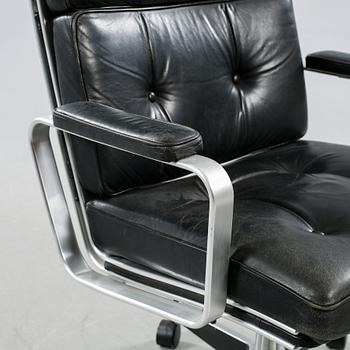 A 1970/80s office chair by Karl Erik Ekselius.