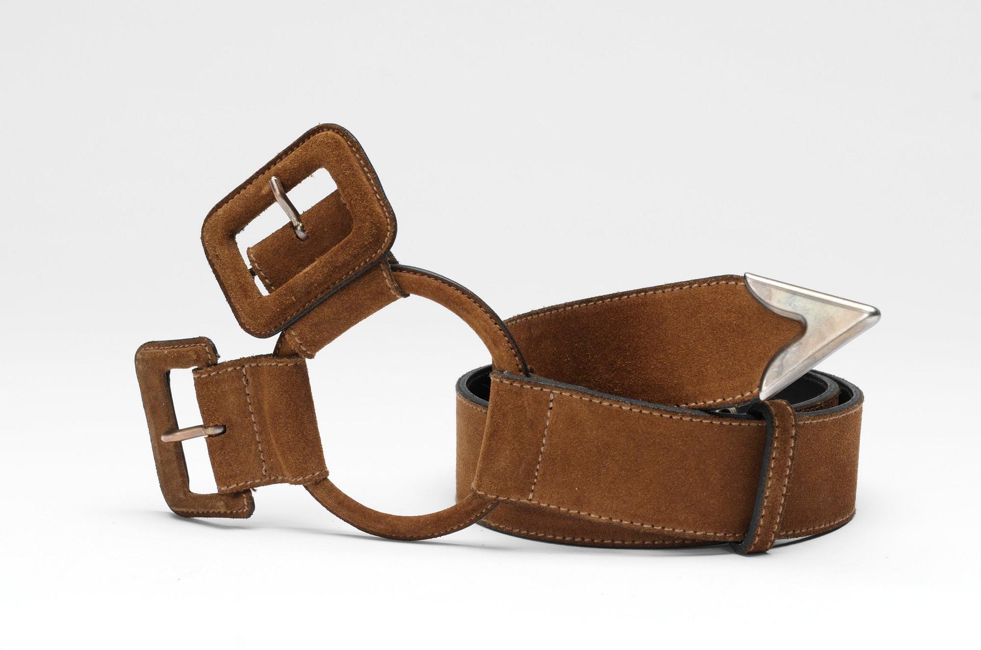 SKÄRP, 2 st, Byblos samt Jean Paul Gaultier.