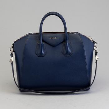 BAG, "Antigona" Givenchy.