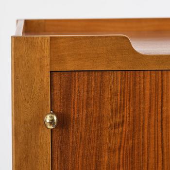 Josef Frank, a cabinet model "B 2135", Firma Svenskt Tenn, pre 1985.