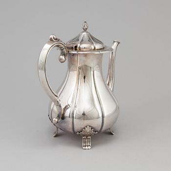 A silver coffee pot by David-Andersen, Norway. Weight circa 620 gram.