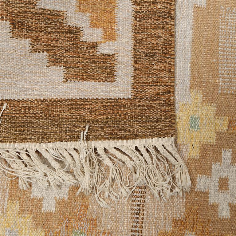 MATTA, rölakan, Ingegerd Silow, monogramsignerad, ca 240 x 173 cm.