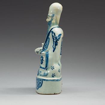 A blue and white figure of Shoulao, Ming dynasty (1368-1644).