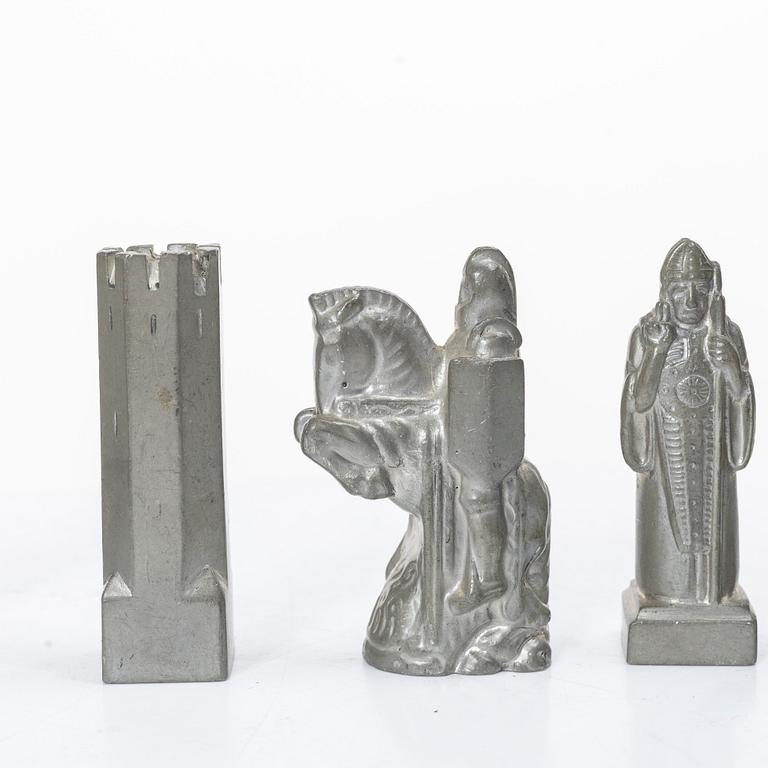 Tore Strindberg, Chess pieces, 32 pcs, Herman Bergmans Gjuteri, Stockholm.