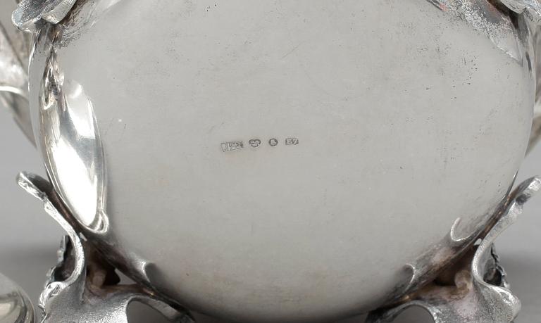 SOCKERSKÅL, silver, Jakob Engelberth Torsk, Stockholm, 1907. Vikt ca 452g.