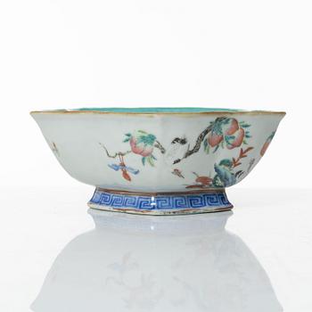 Skål  porslin, Qingdynastin, Kina, 1800-tal.