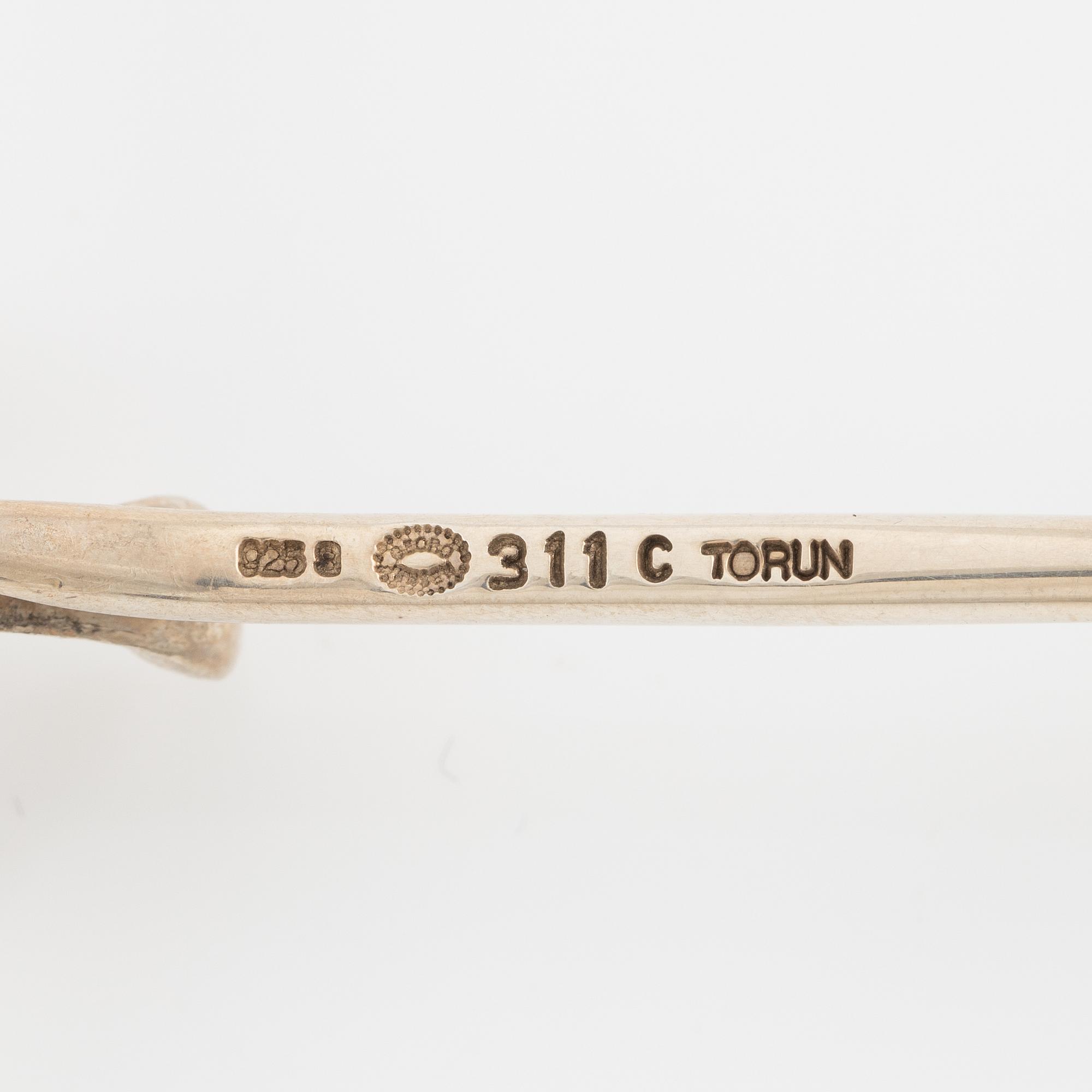 Vivianna Torun Bülow-Hübe, necklace, sterling silver and rock crystal, Georg Jensen, Denmark.