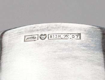 SOCKERSKÅL samt GRÄDDSNÄCKA, 813 silver, mahogny. Signerade Anna-Greta Eker, Auran Kultaseppä, Åbo 1957.