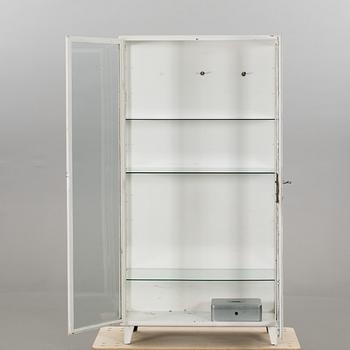 A MEDICAL CABINET FROM THE MIDDLE OF 20TH CENTURY.