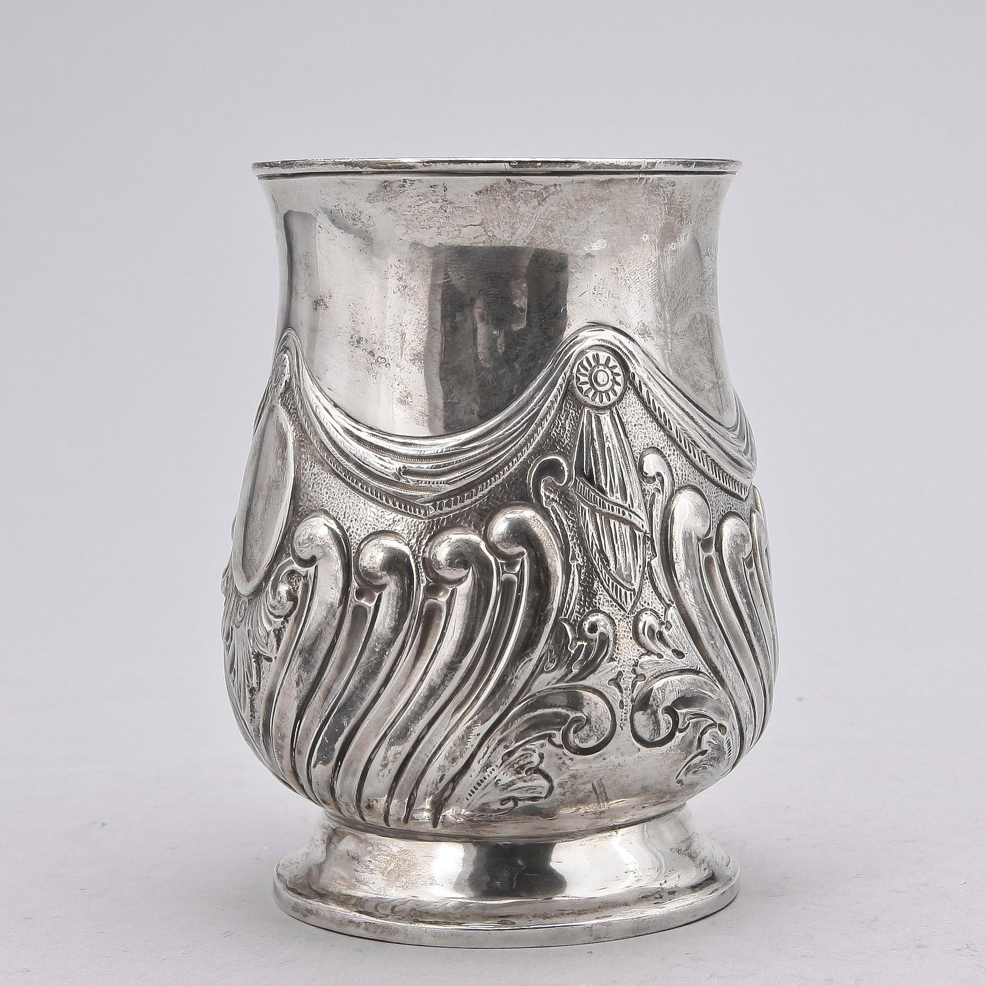 MUGG, silver, London 1783/84. Vikt ca 310 gram.