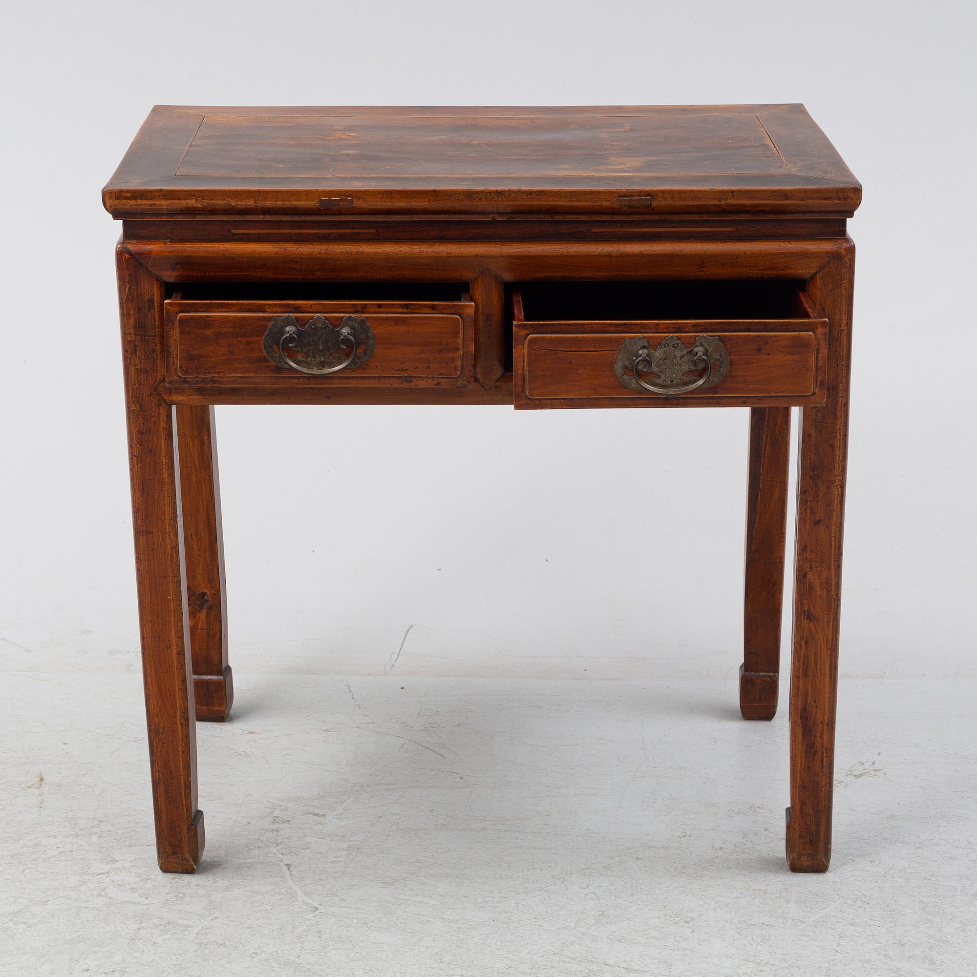 Bord, Kina, omkring 1900.